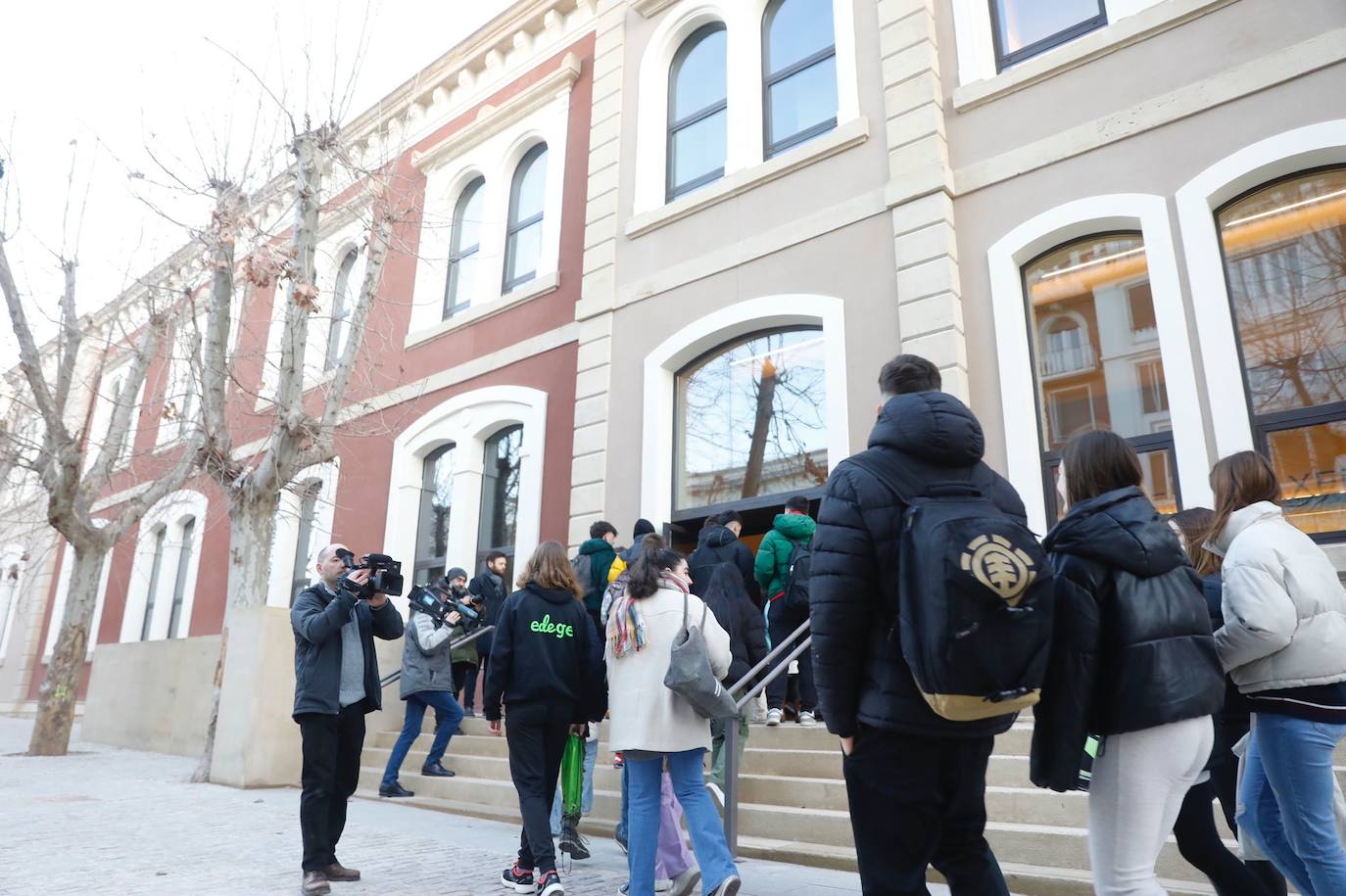 Fotos: El Sagasta recobra la vida: estudiantes y docentes estrenan el nuevo instituto