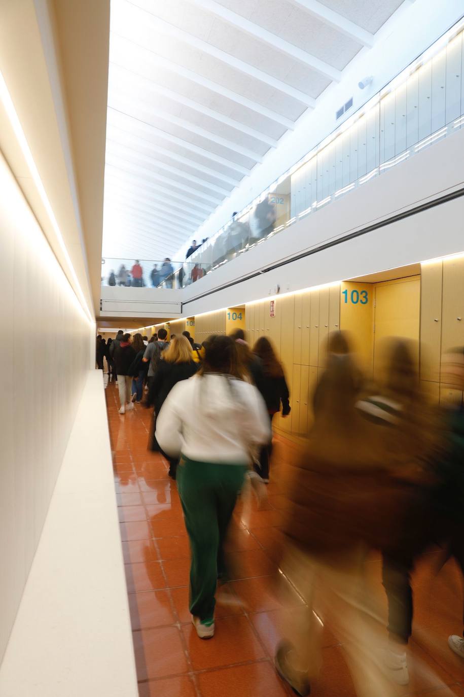 Fotos: El Sagasta recobra la vida: estudiantes y docentes estrenan el nuevo instituto