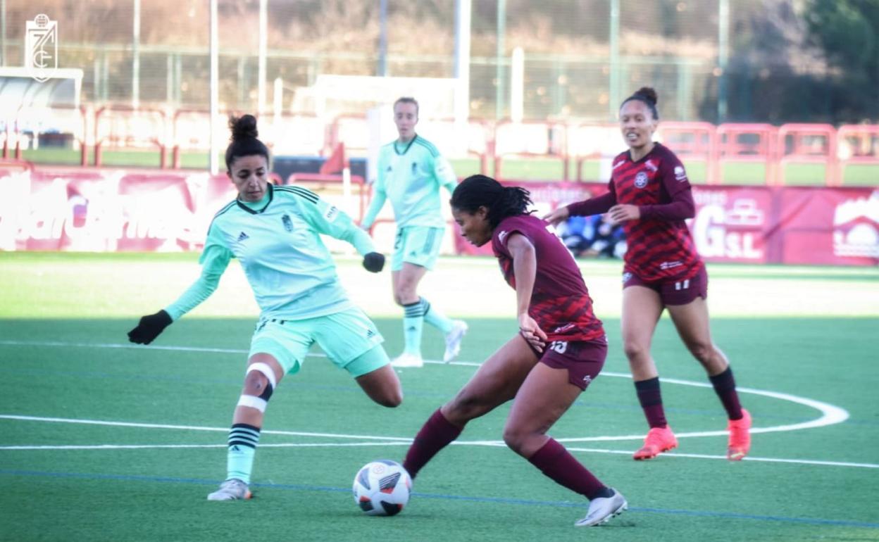 Ida, durante un momento del partido de ayer frente al Granada. 