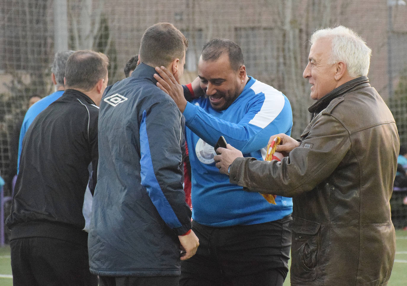 Fotos: El partido benéfico entre veteranos del Real Madrid y el Logroñés en Villamediana