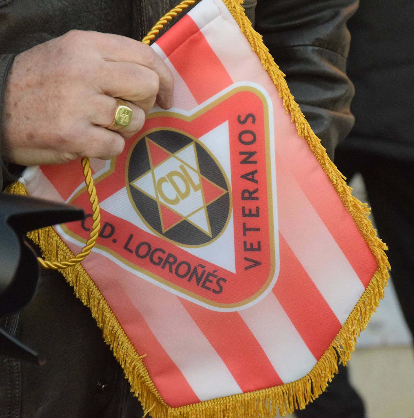 Fotos: El partido benéfico entre veteranos del Real Madrid y el Logroñés en Villamediana