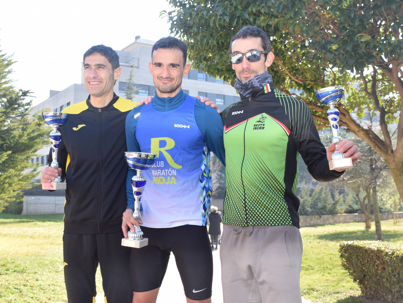 Fotos: Quinientas personas participan en &#039;En Logroño se corre&#039;