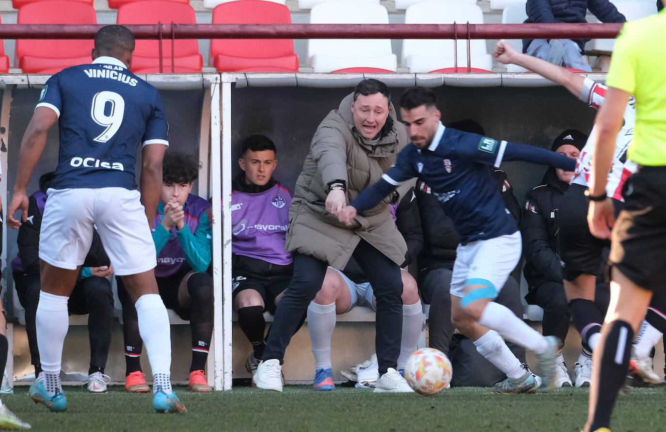 Fotos: La SD Logroñés y la UD Logroñés se ven las caras en Las Gaunas