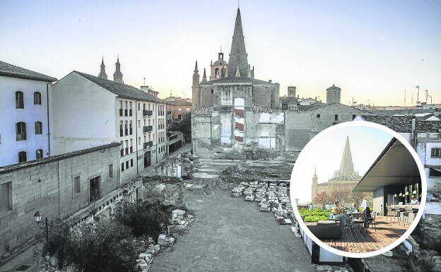 Imagen del estado actual del solar donde se prevé ubicar el edificio de Bosonity recreación de la parte superior del futuro inmueble. 