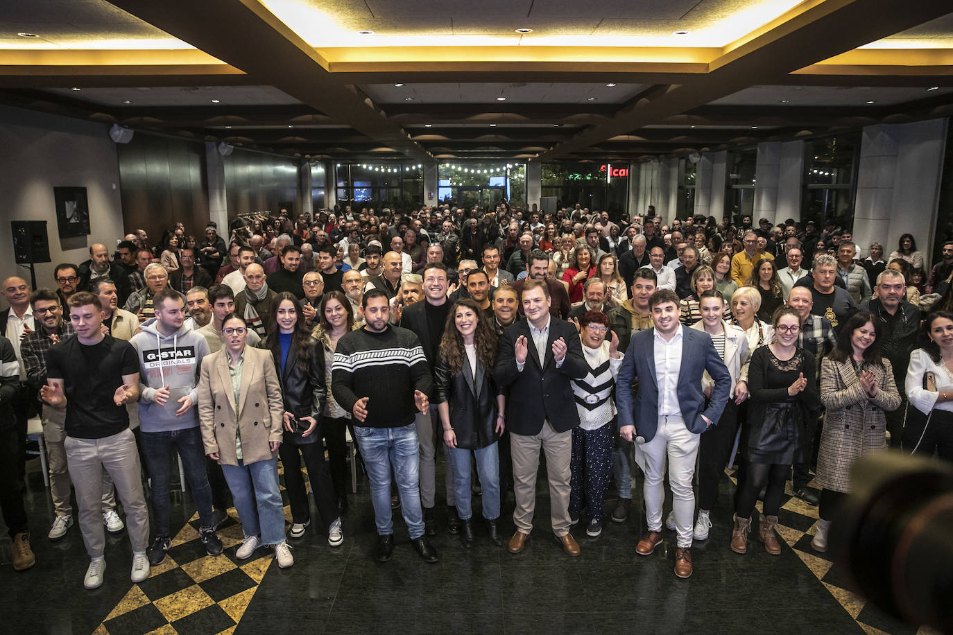 Fotos: Bretón presenta Por La Rioja