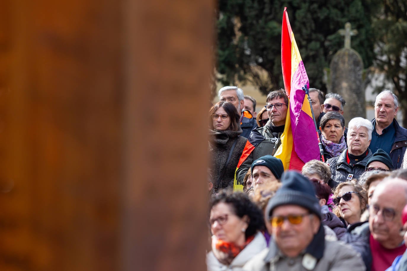 Fotos: Inauguración del memorial a los fusilados por el franquismo en Logroño