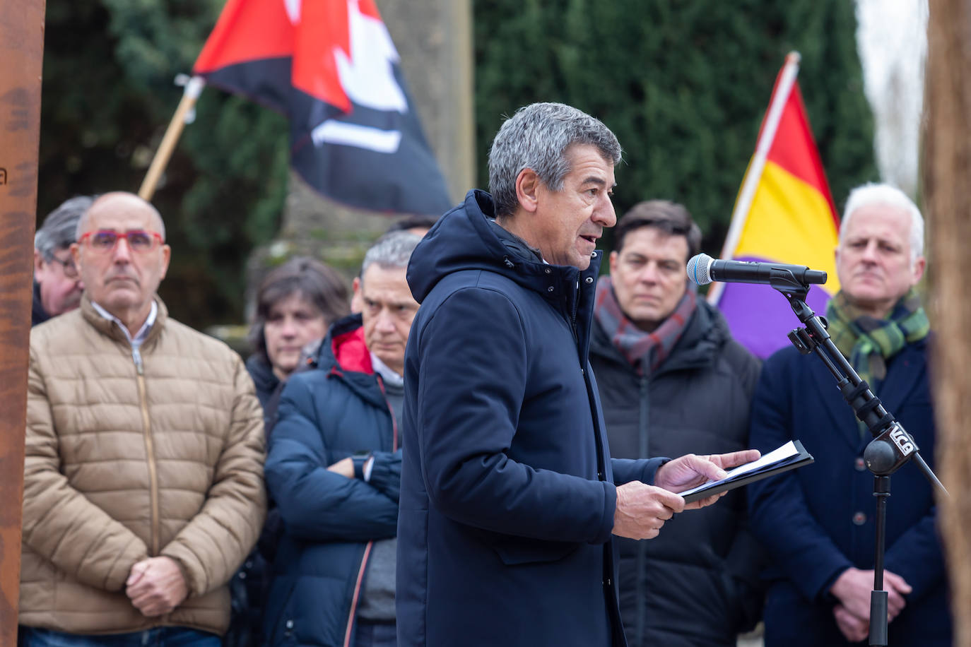 Fotos: Inauguración del memorial a los fusilados por el franquismo en Logroño