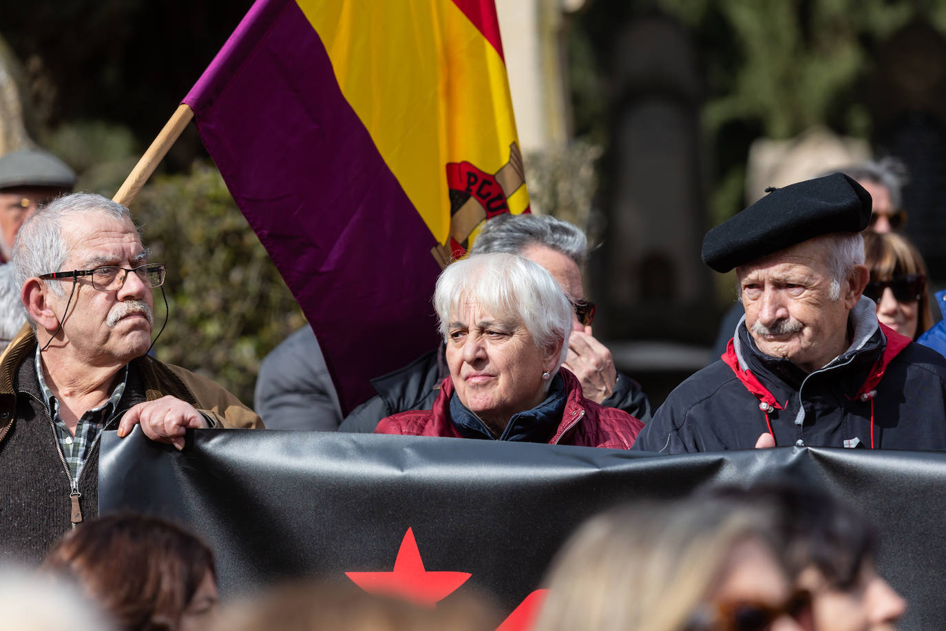 Fotos: Inauguración del memorial a los fusilados por el franquismo en Logroño