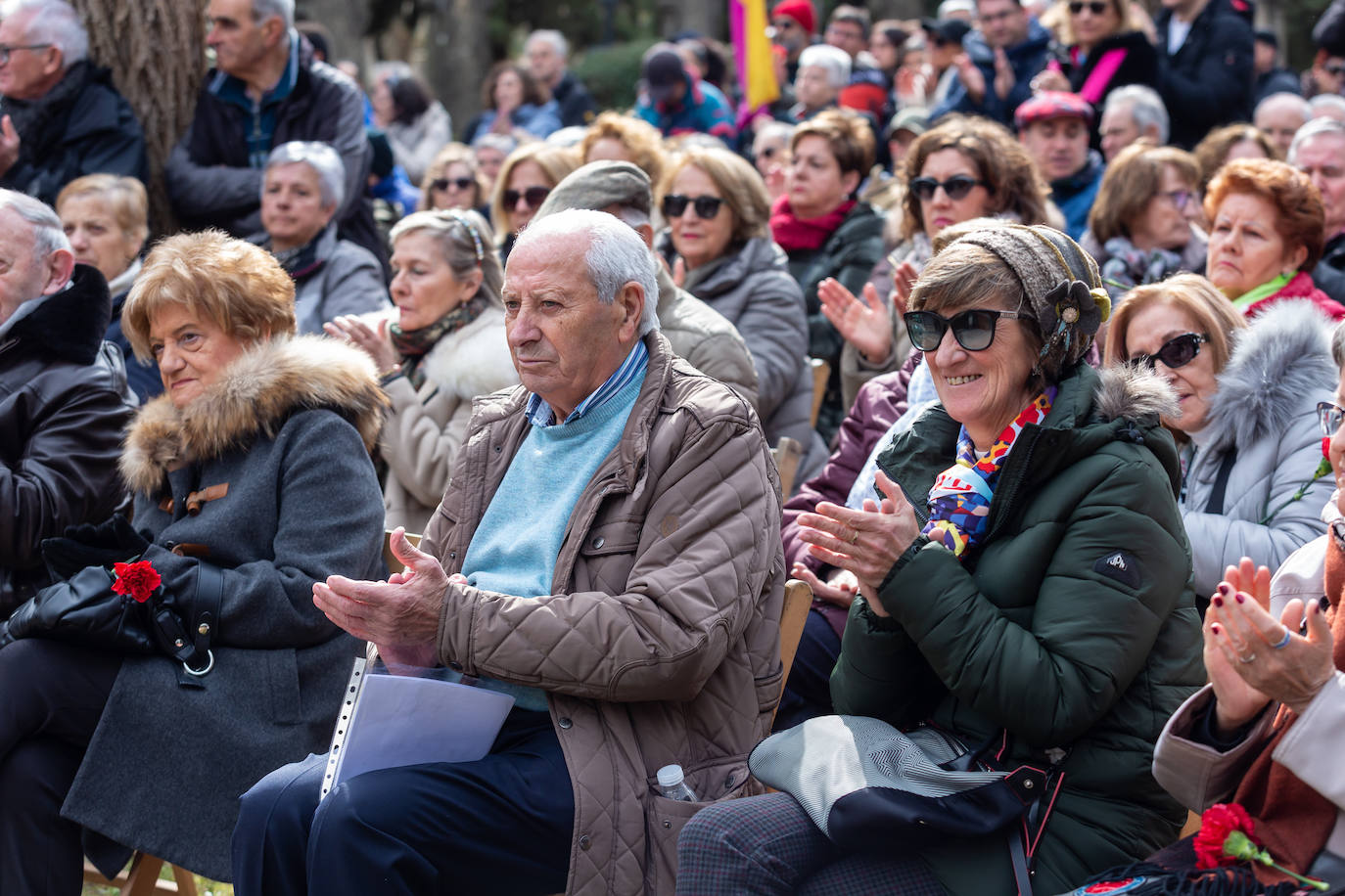 Fotos: Inauguración del memorial a los fusilados por el franquismo en Logroño