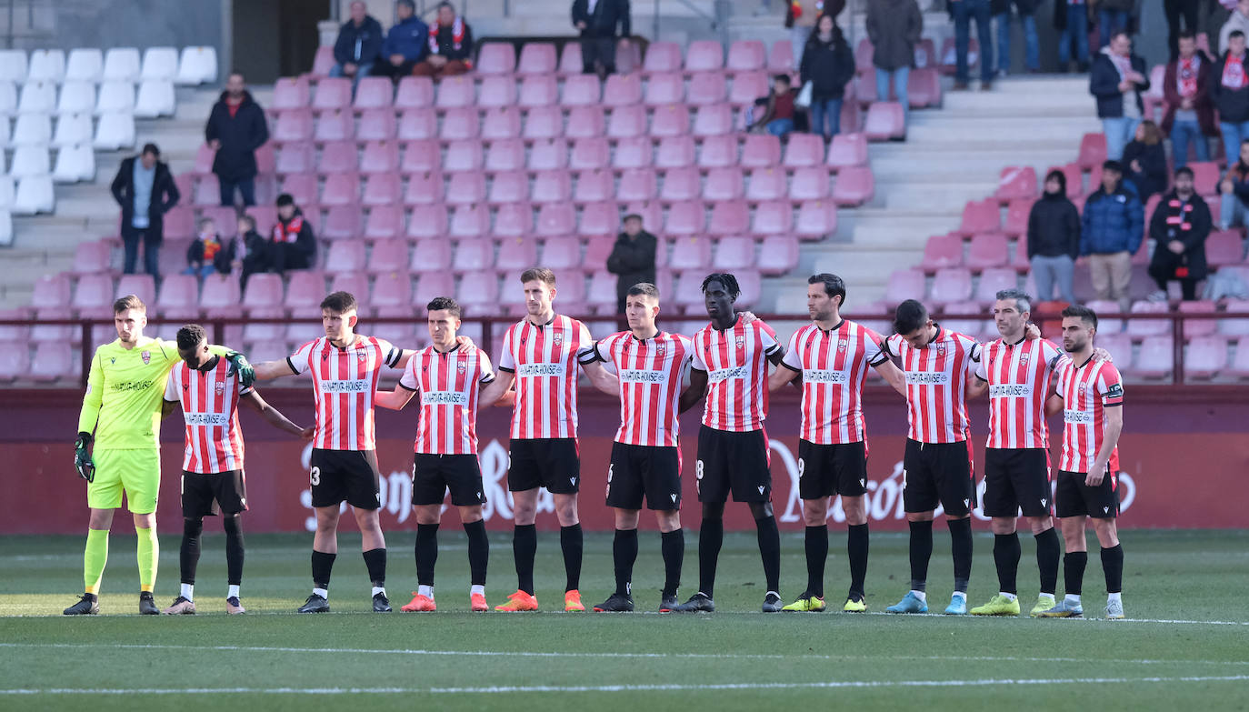 Fotos: El triunfo de la UD Logroñés frente a Osasuna hace sonreír a Las Gaunas
