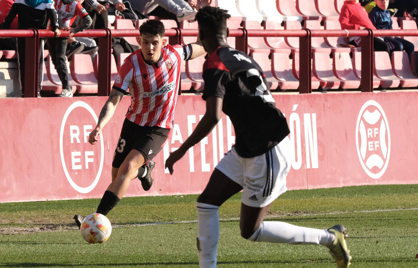 Fotos: El triunfo de la UD Logroñés frente a Osasuna hace sonreír a Las Gaunas