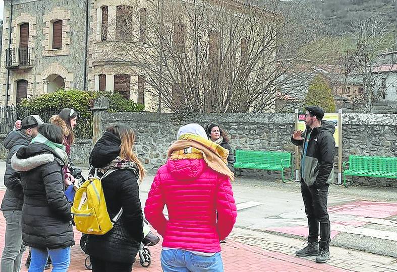 Imagen secundaria 2 - Actividades en Viniegra de abajo, Bobacilla y Ventosa.