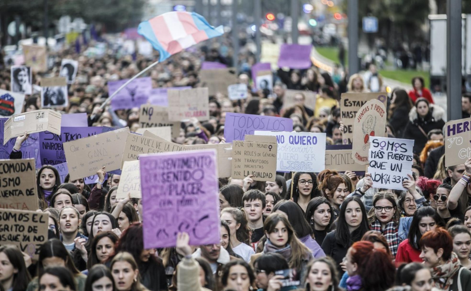 Marea feminista. La manifestación de Logroño volverá a ser el acto más multitudinario del día; en la imagen, manifestación de Logroño del 2020. 