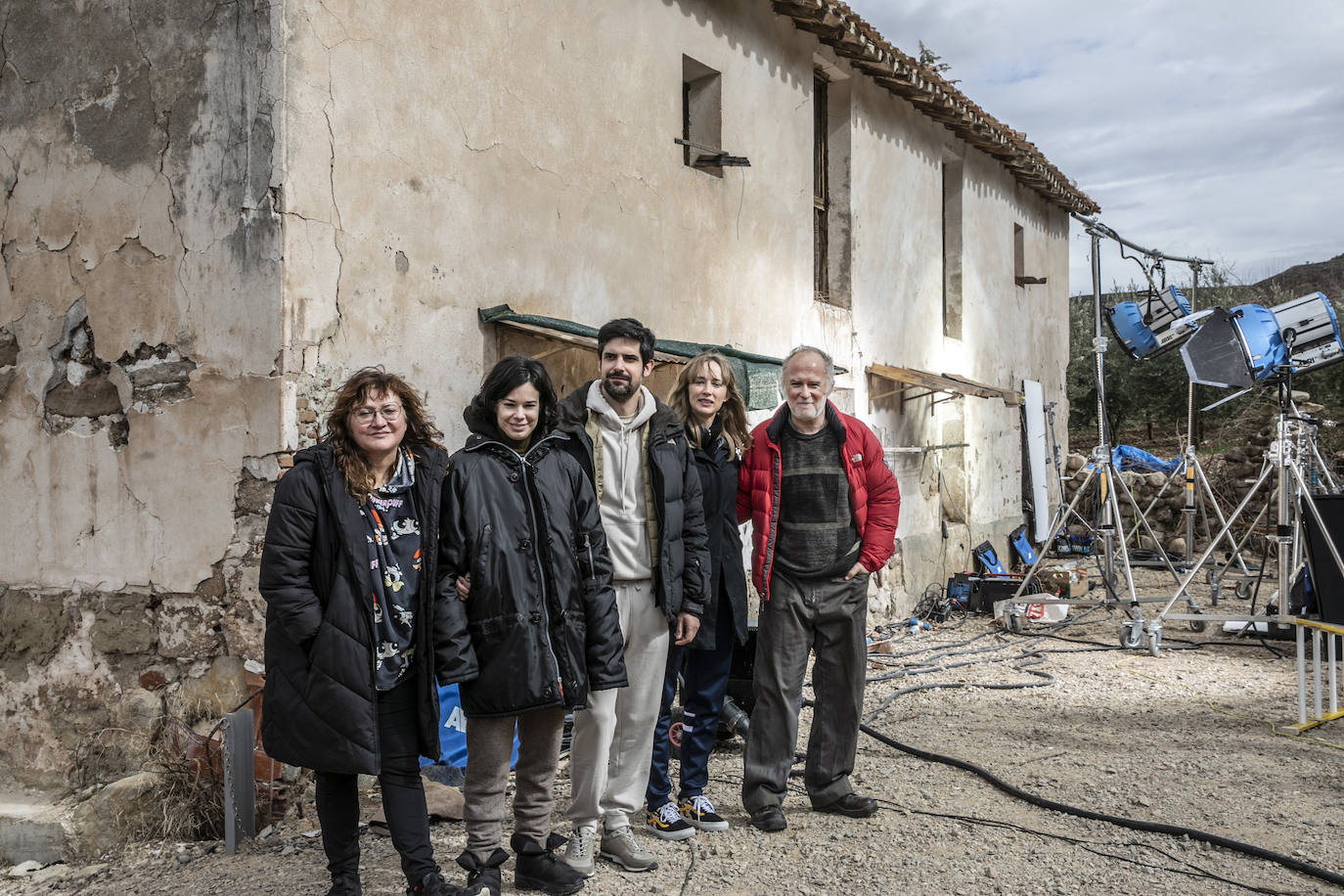 La directora Isabel Coixet posa con los actores Laia Costa, Francesco Carril, Ingrid García-Jonsson y Luis Bermejo. 