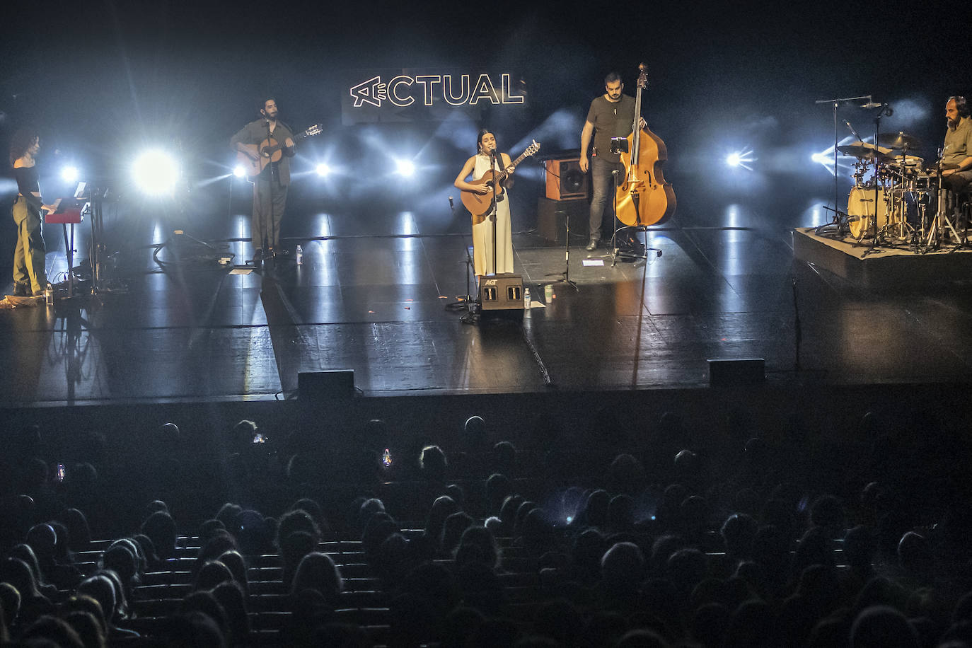 Valeria Castro en Actual 2024