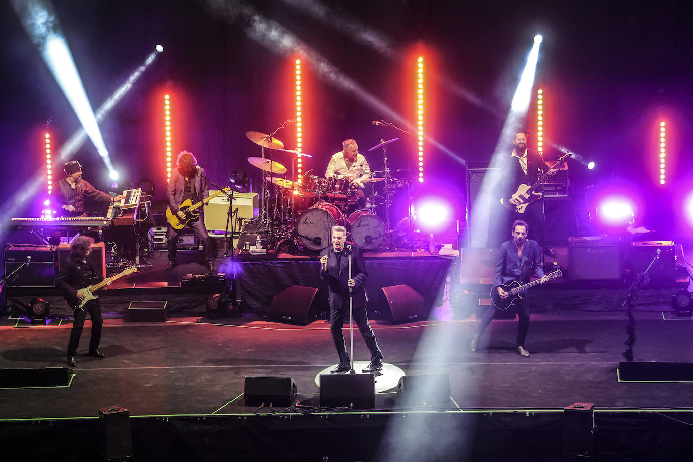 La actuación de Loquillo, en imágenes