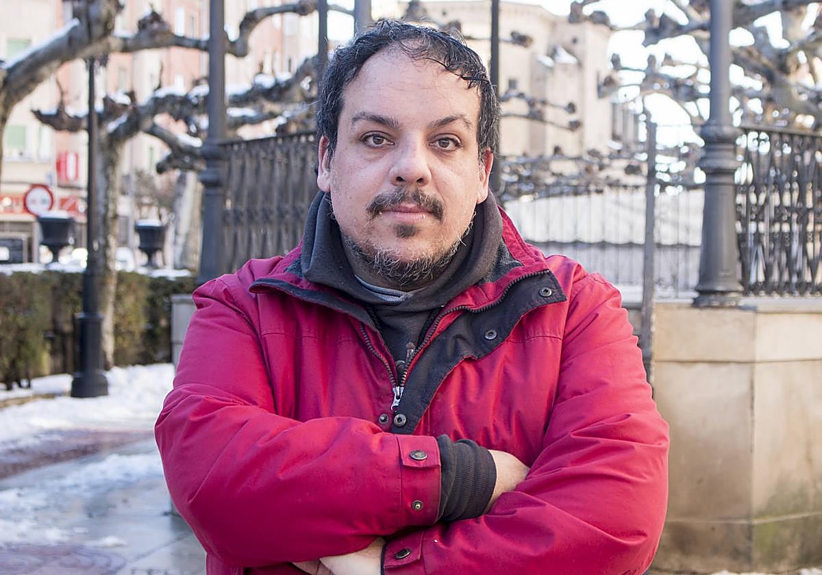 Ignacio, actor y figurante profesional, se recupera en el hospital.