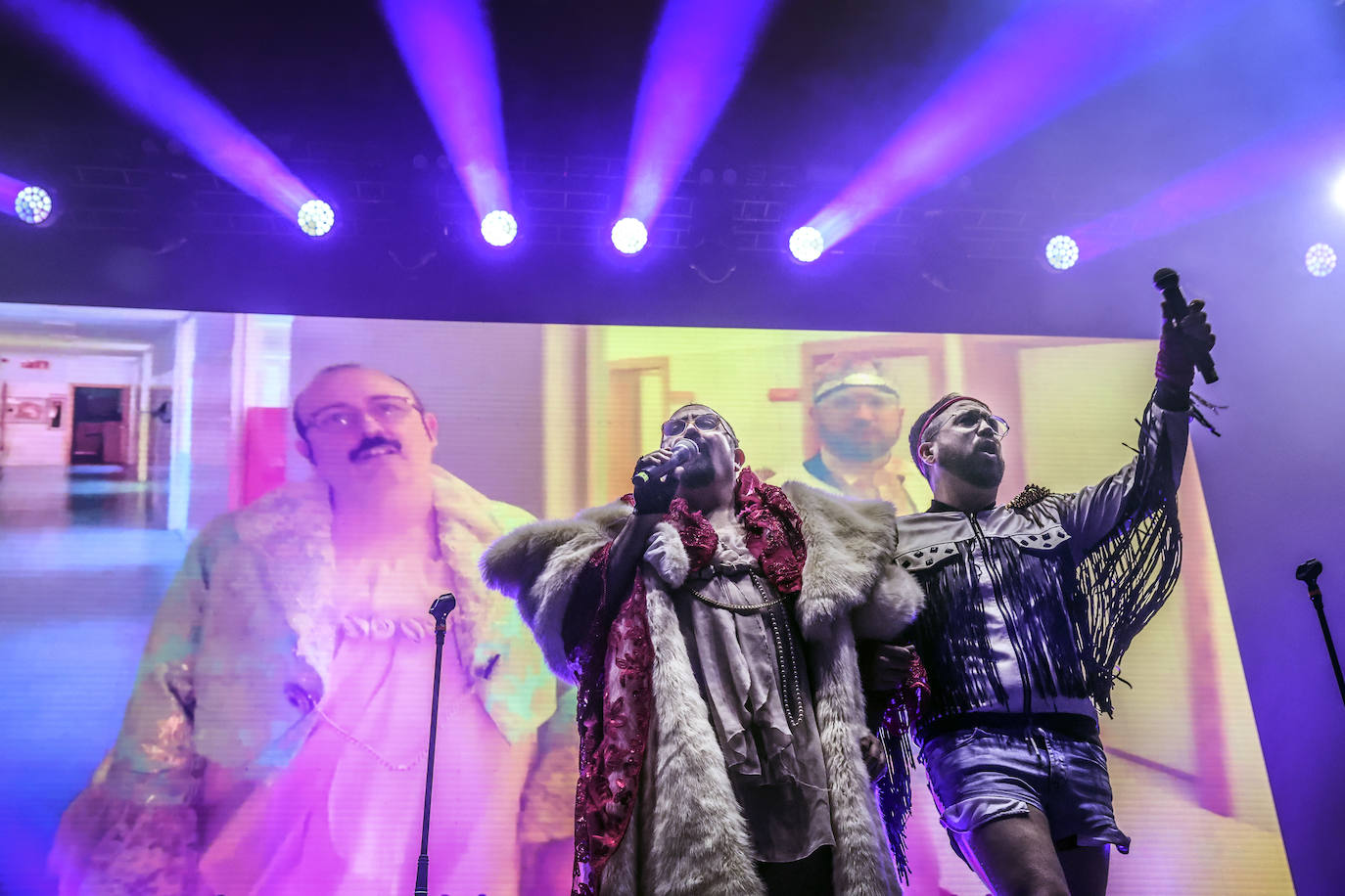 Imágenes de la cuarta noche de conciertos