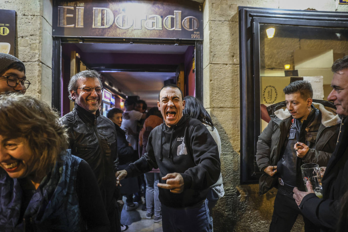 Cierra el bar &#039;El Dorado&#039;