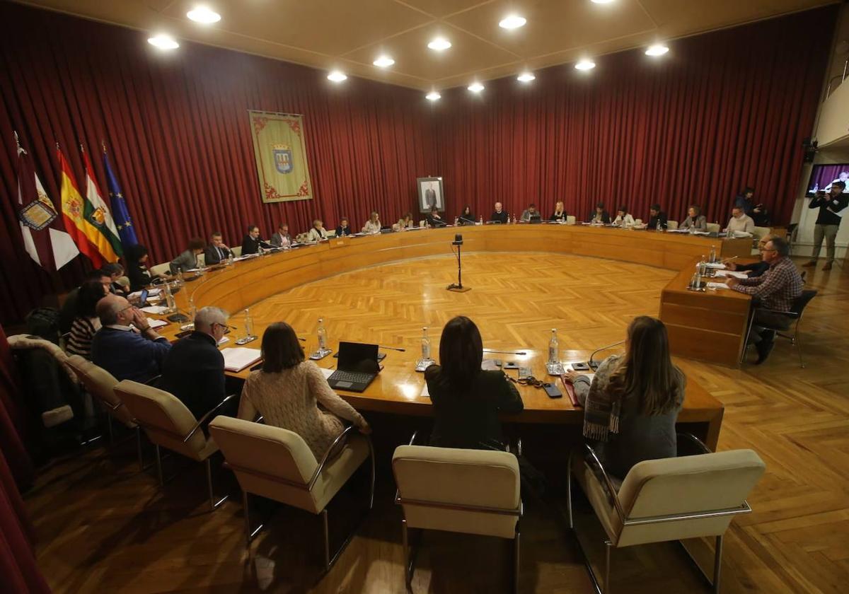 Pleno ordinario del Ayuntamiento de Logroño de enero de 2024.