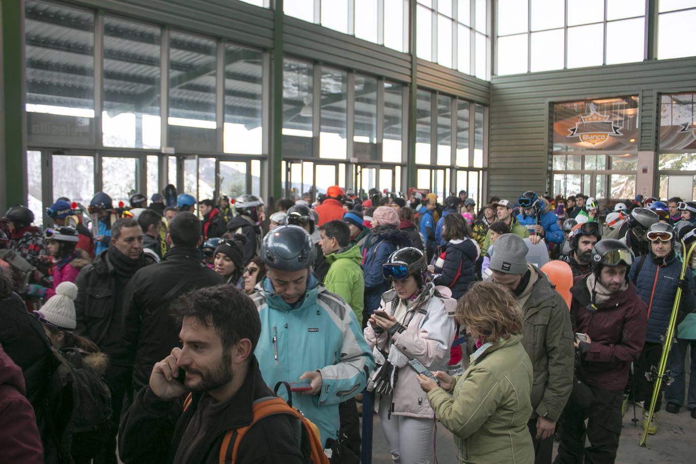 Valdezcaray se llena de esquiadores