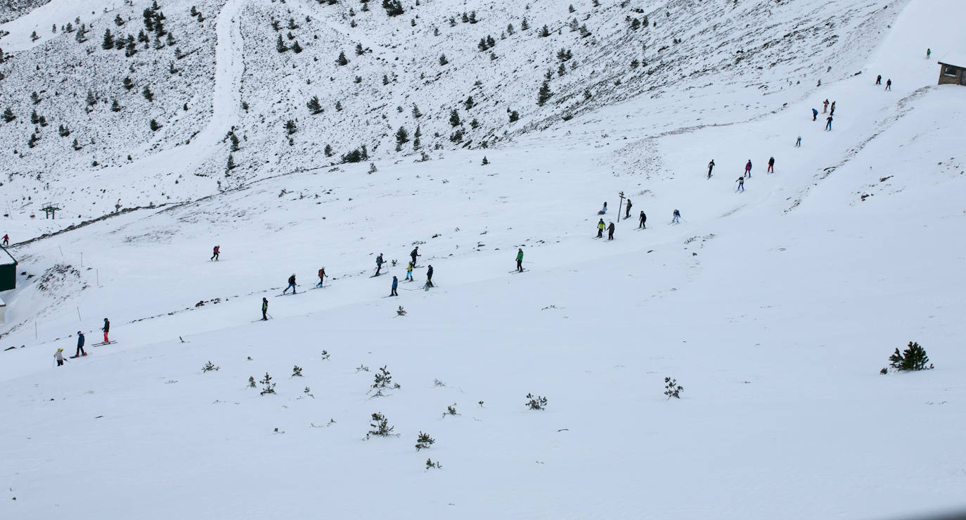 Valdezcaray se llena de esquiadores