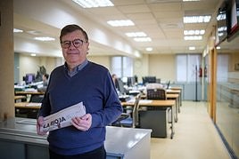 Marcelino Izquierdo posa en la redacción de Diario LA RIOJA.