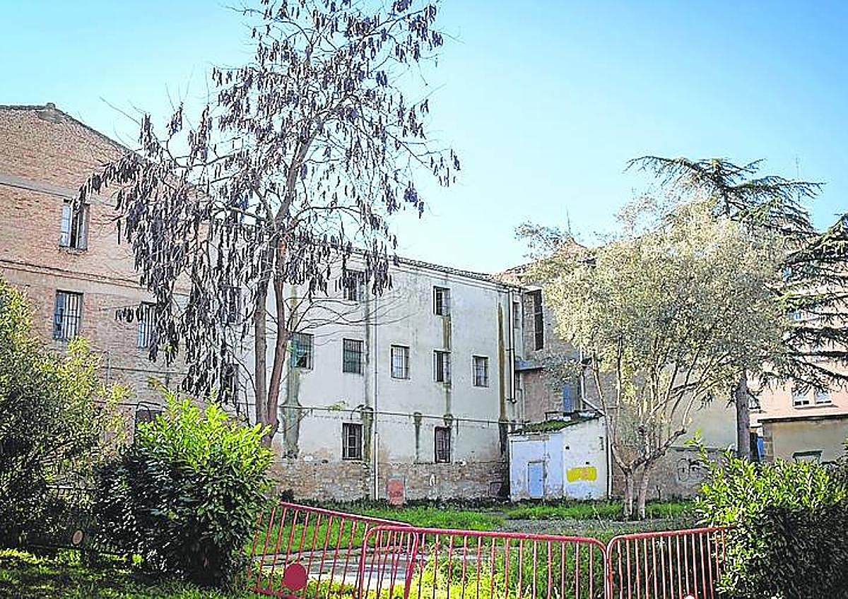 Imagen secundaria 1 - El Ayuntamiento decide derribar el convento de Madre de Dios y mantener solo la iglesia