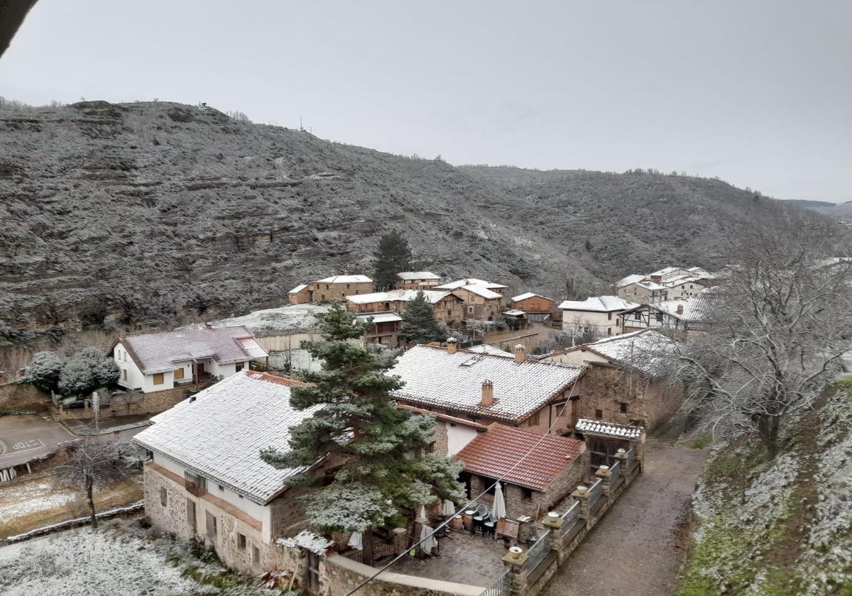 La notable bajada de las temperaturas propicia ya ligeras nevadas en La Rioja