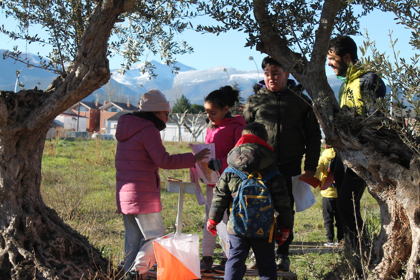 Carrera infantil de orientación en Badarán