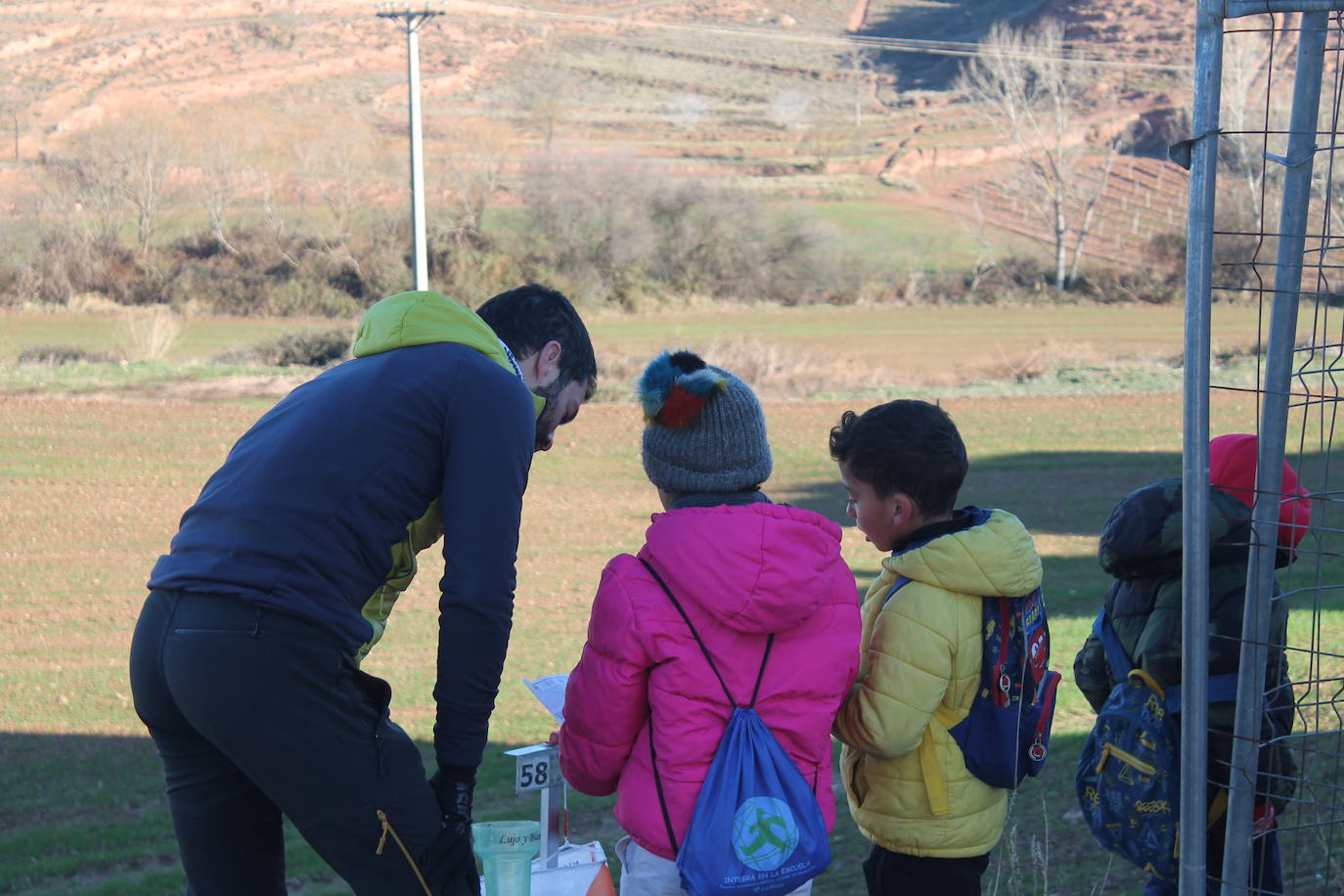 Carrera infantil de orientación en Badarán