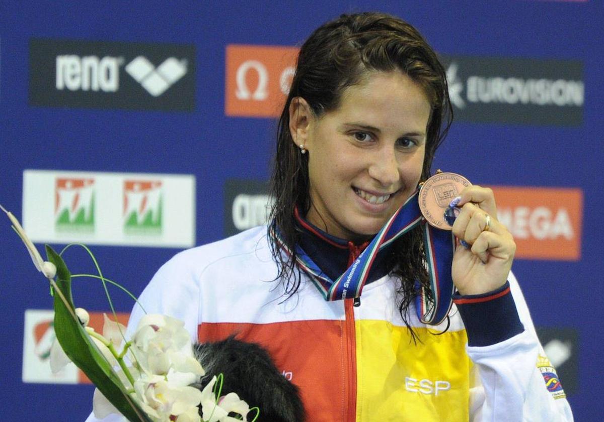 Erika Villécija, con su bronce en el Europeo de 2012.