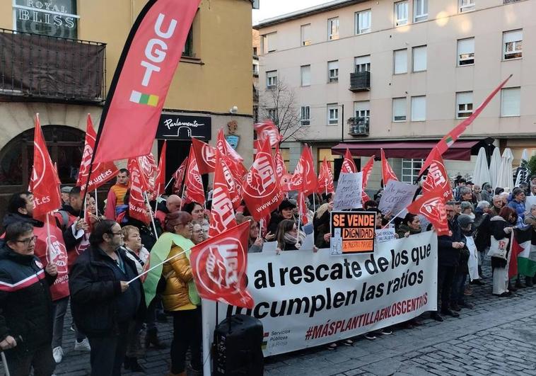 Concentraciones a la entrada del Parlamento, esta mañana