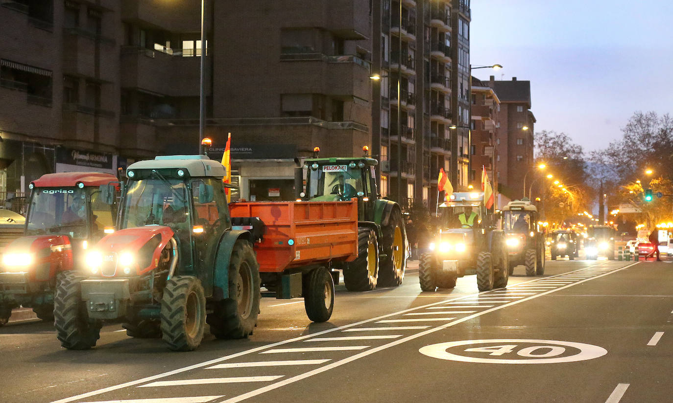 Las imágenes del segundo día de tractorada en Logroño