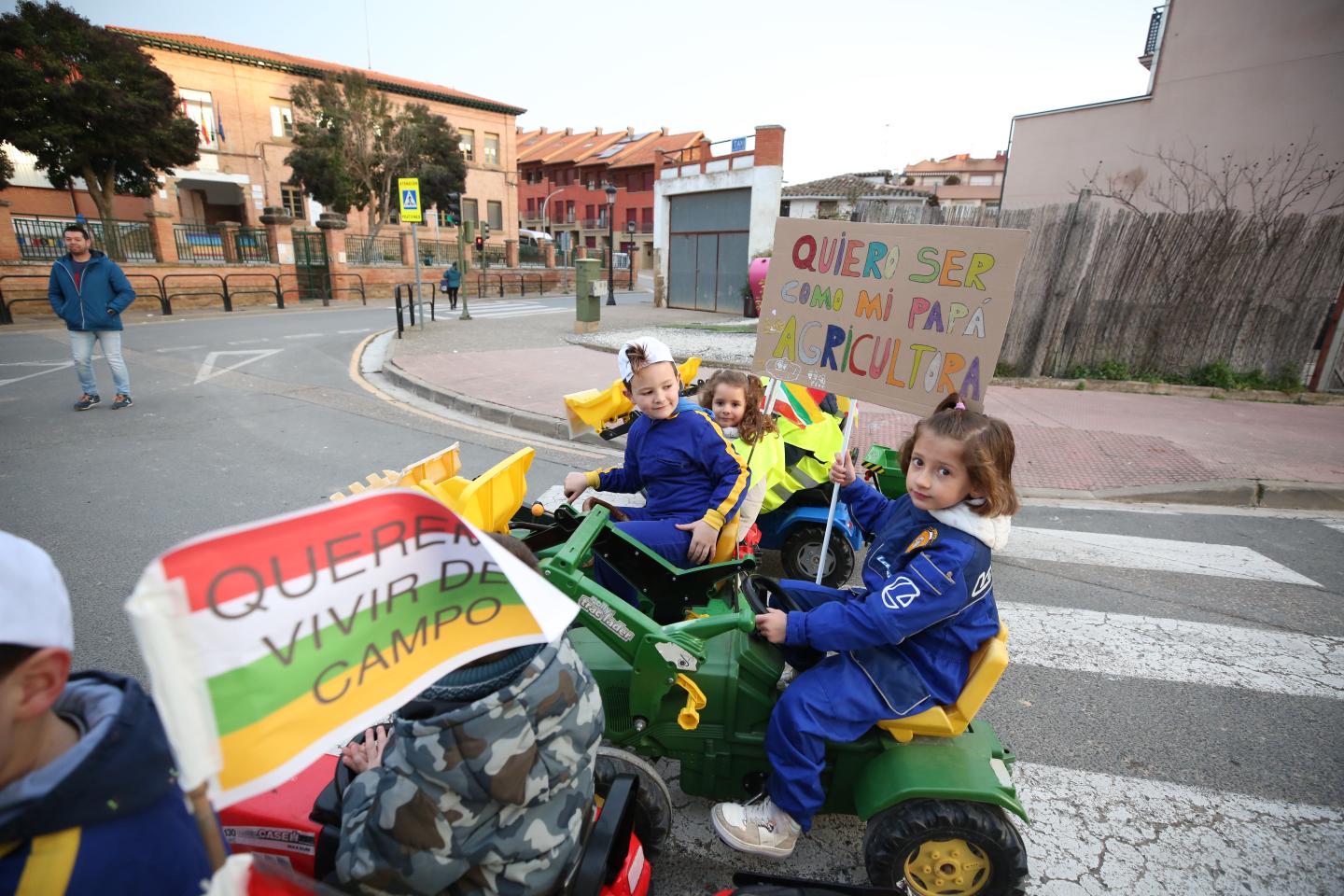 Al colegio, en tractor