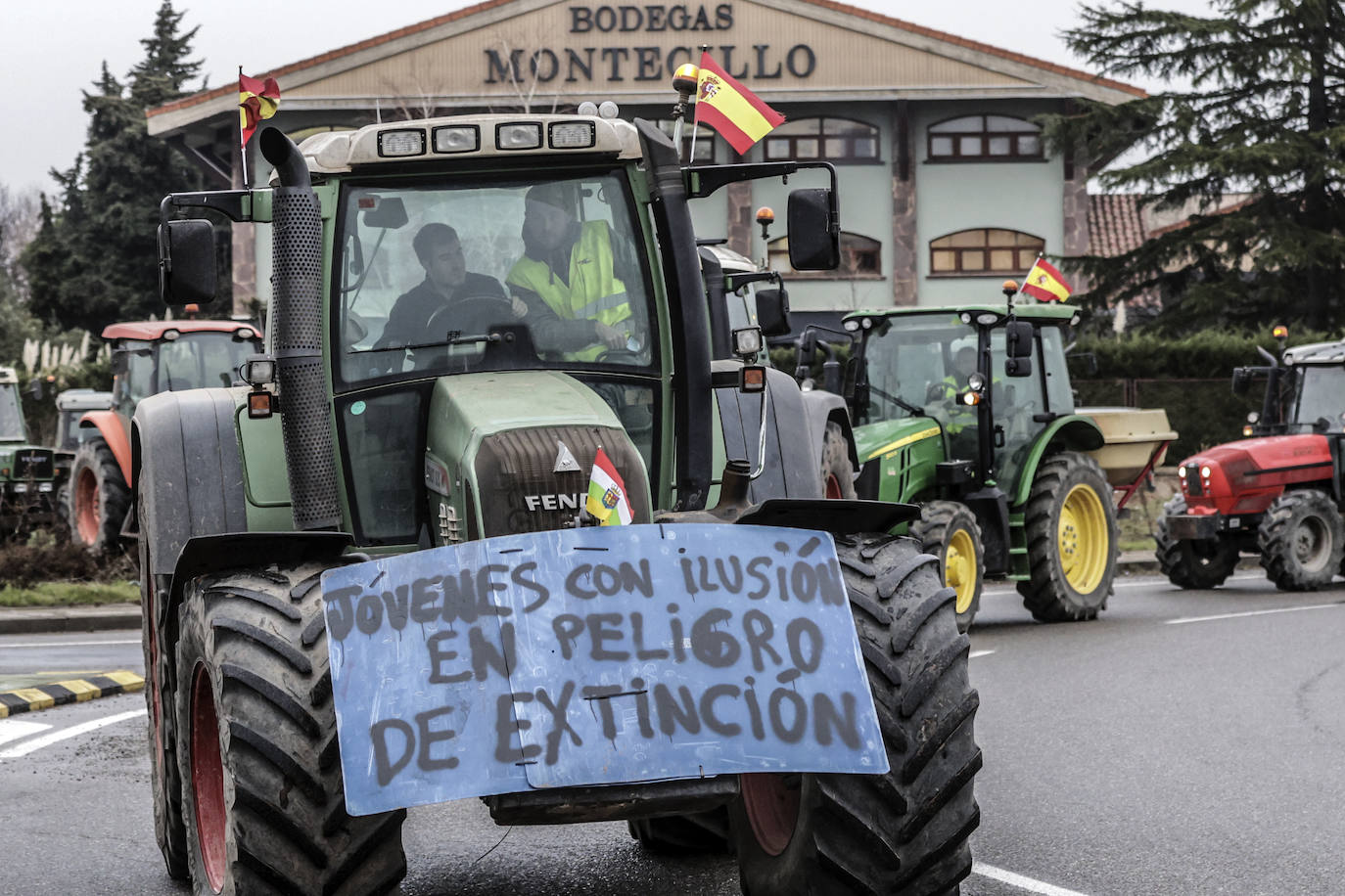 La tractorada de Lentiscares, en imágenes