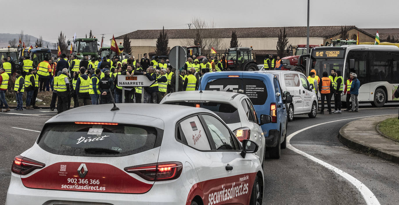 La tractorada de Lentiscares, en imágenes