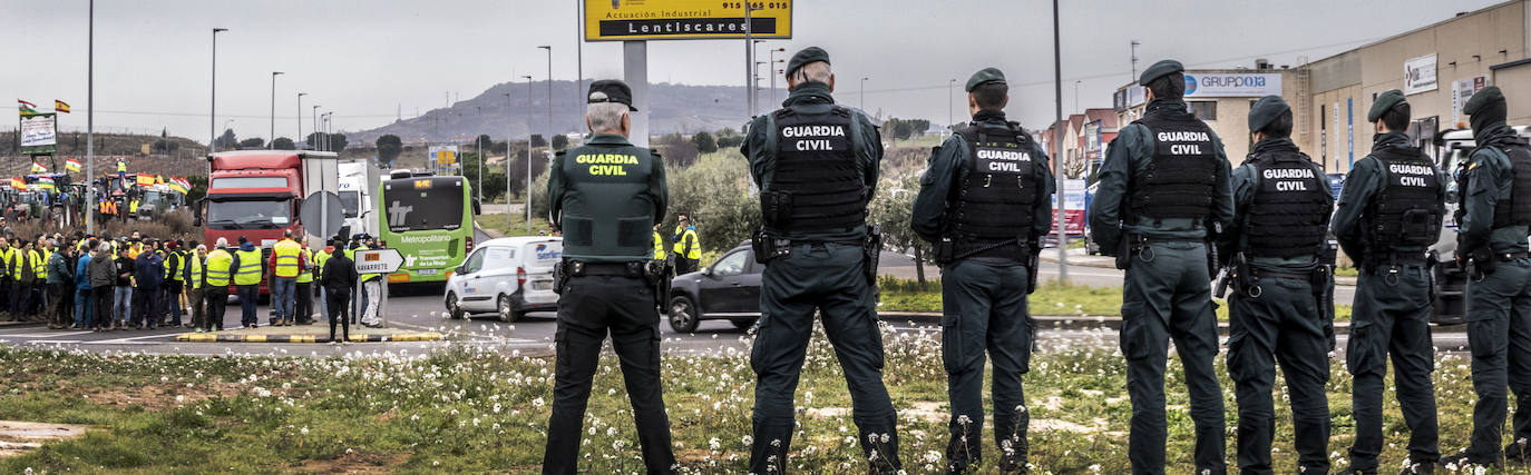 La tractorada de Lentiscares, en imágenes