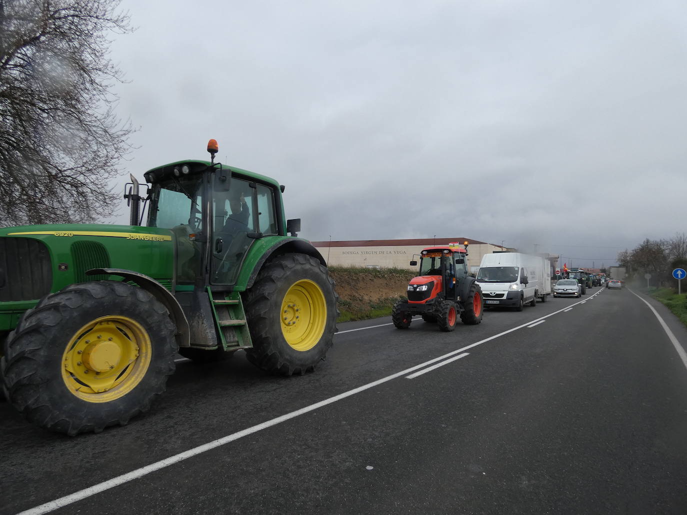 Los tractores salieron a la calle en Haro