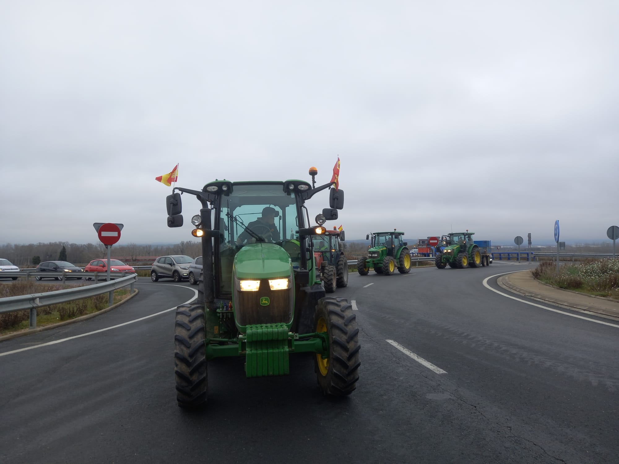 Las imágenes de la protesta agraria en La Rioja este viernes