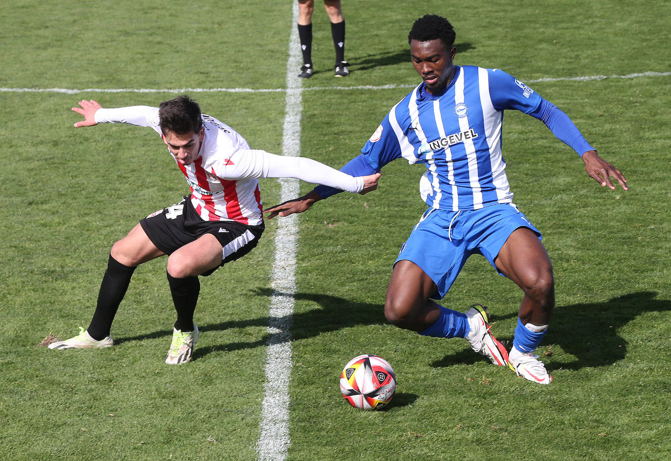 Las imágenes del partido de la UDL en Vitoria