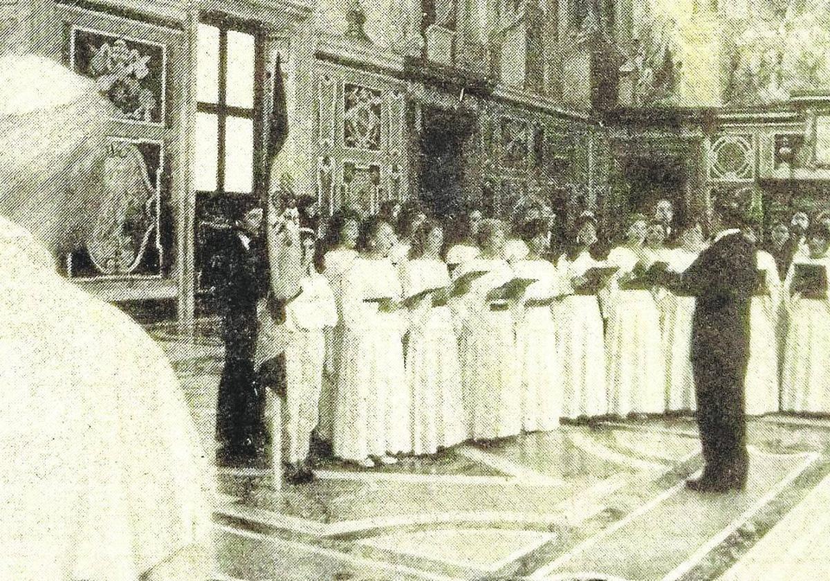 Cantando para el papa Juan Pablo II en la Sala Clementina del Vaticano, el 23 de septiembre de 1986.