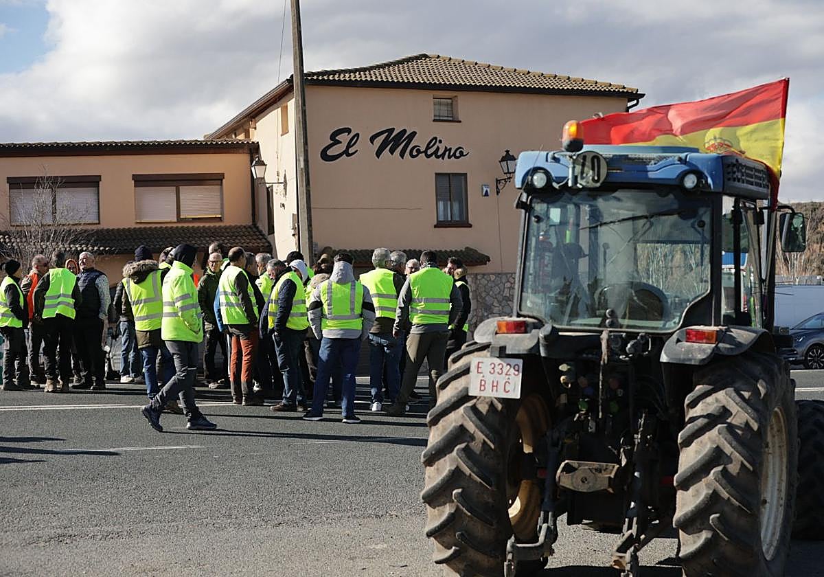 En directo: las movilizaciones del campo vuelven a las carreteras con menor intensidad