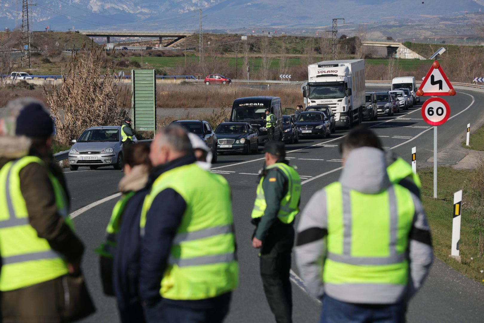 Las imágenes de las protestas de los agricultores este lunes