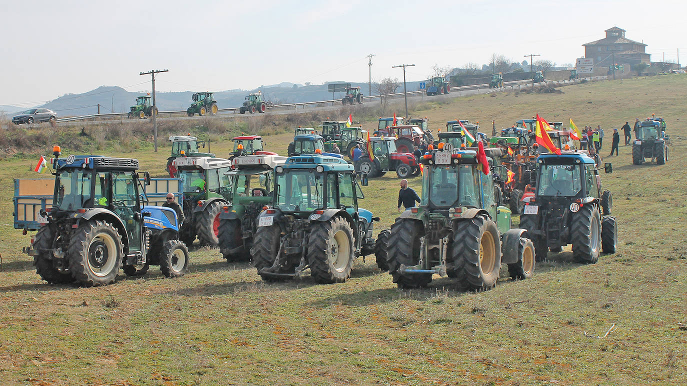 La tractorada de San Asensio, en imágenes