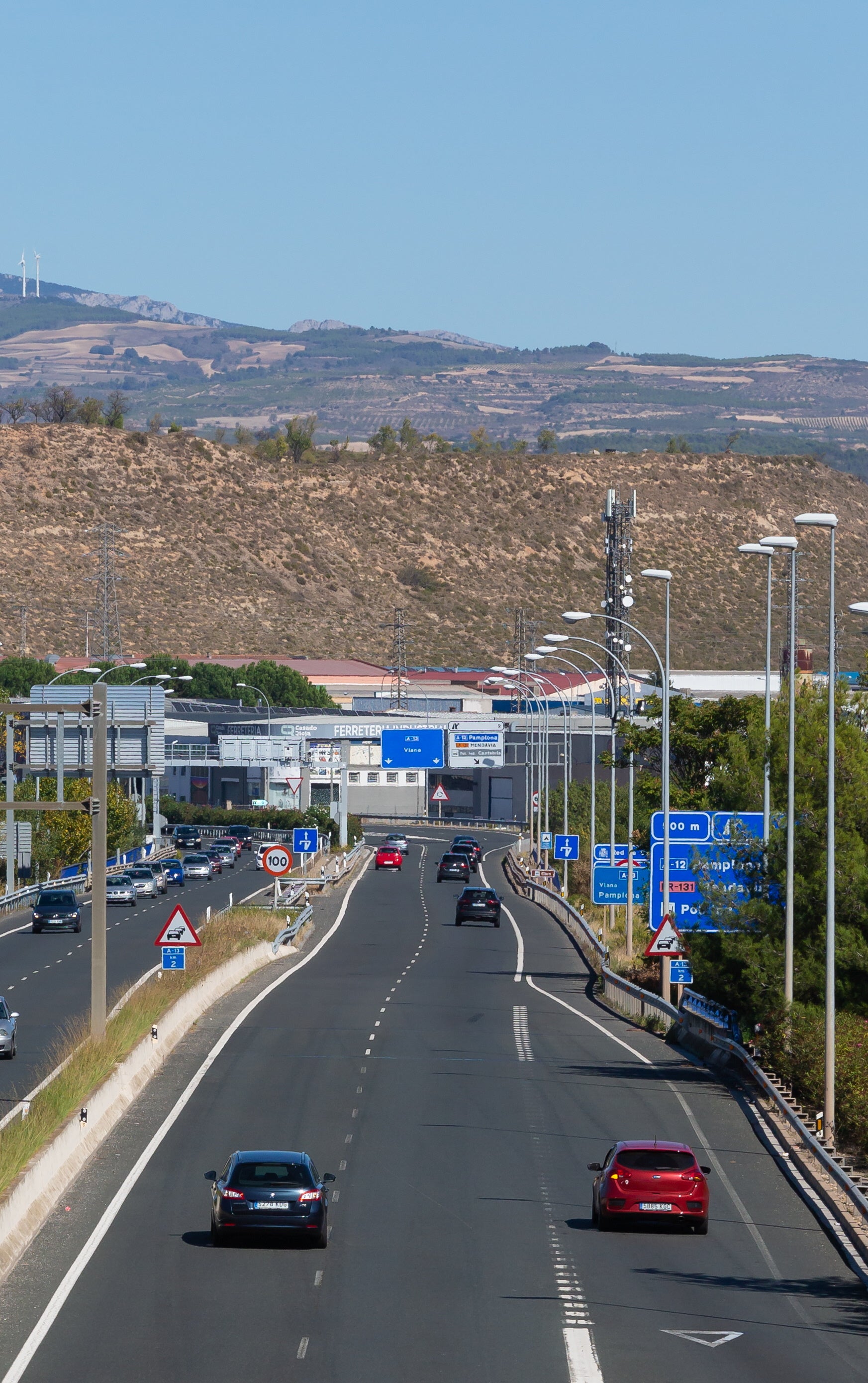 La Plataforma de Movilidad de La Rioja recoge firmas para reclamar el voladizo de la A-13