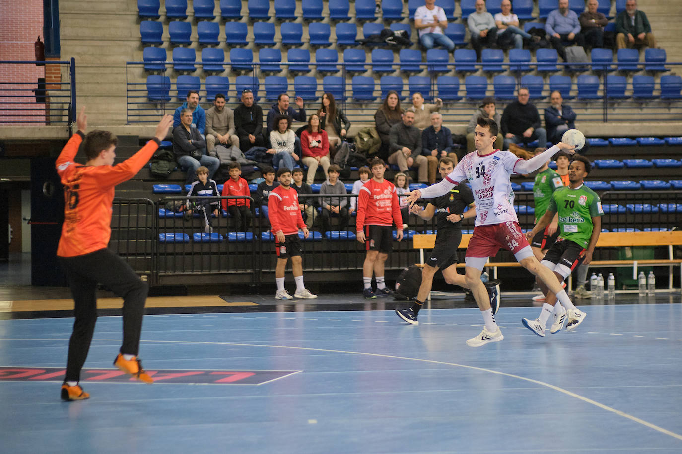 Ciudad de Loroño 38 - Sagunto 27