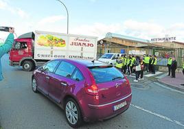 Merca Rioja fue este lunes uno de los puntos calientes de la protesta de los 'chalecos amarillos', si bien no se registraron incidentes de importancia.