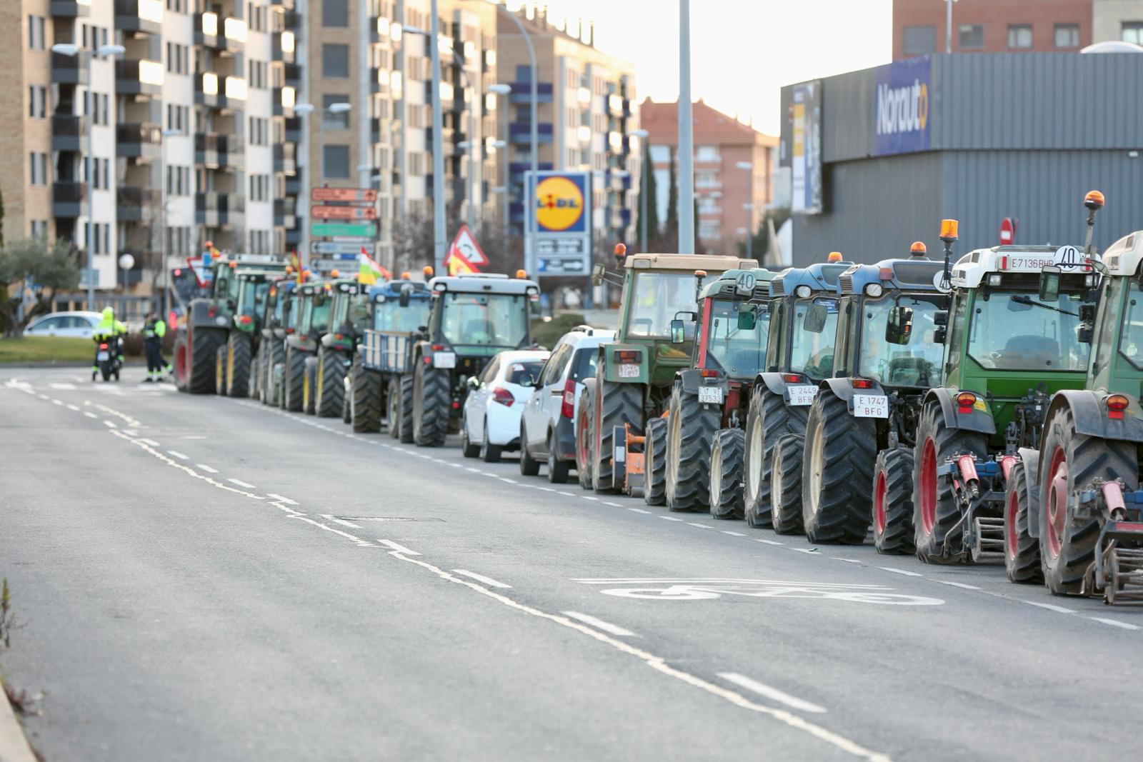 Las imágenes de la tractorada de este lunes