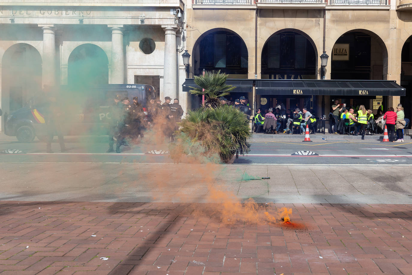 La protesta de los &#039;chalecos amarillos&#039; de este jueves, en imágenes (II)